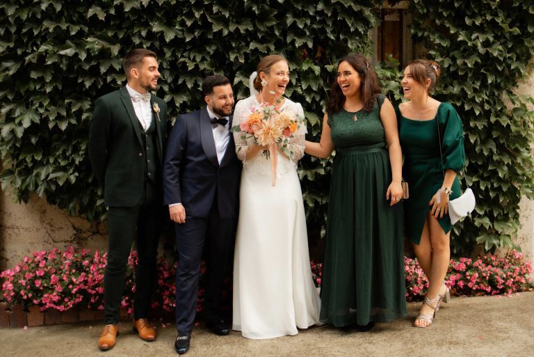 Les mariés et leurs témoins